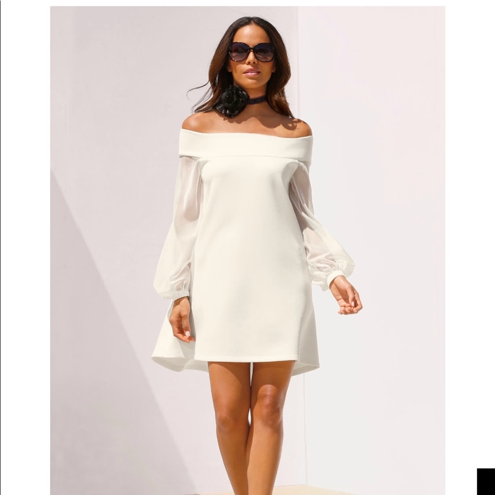 Boston Proper size 6 off shoulder. NWOT Holiday